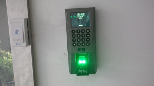上海自動(dòng)門維修 玻璃門地彈簧 電子門禁 玻璃門配玻璃